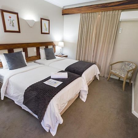 Oxford Lodge Vryheid Extérieur photo
