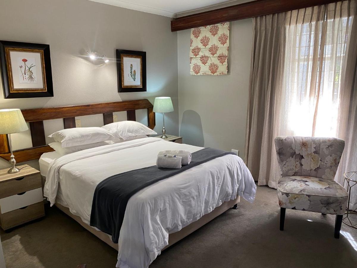 Oxford Lodge Vryheid Extérieur photo